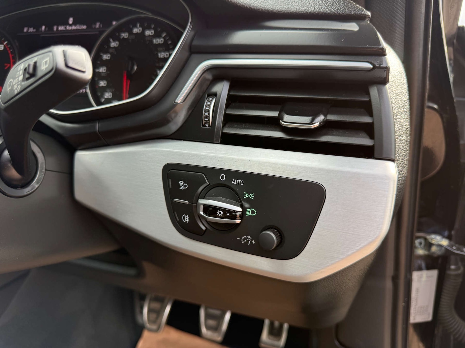 Used Audi A4 2017 for sale - 76056637: Photo 27