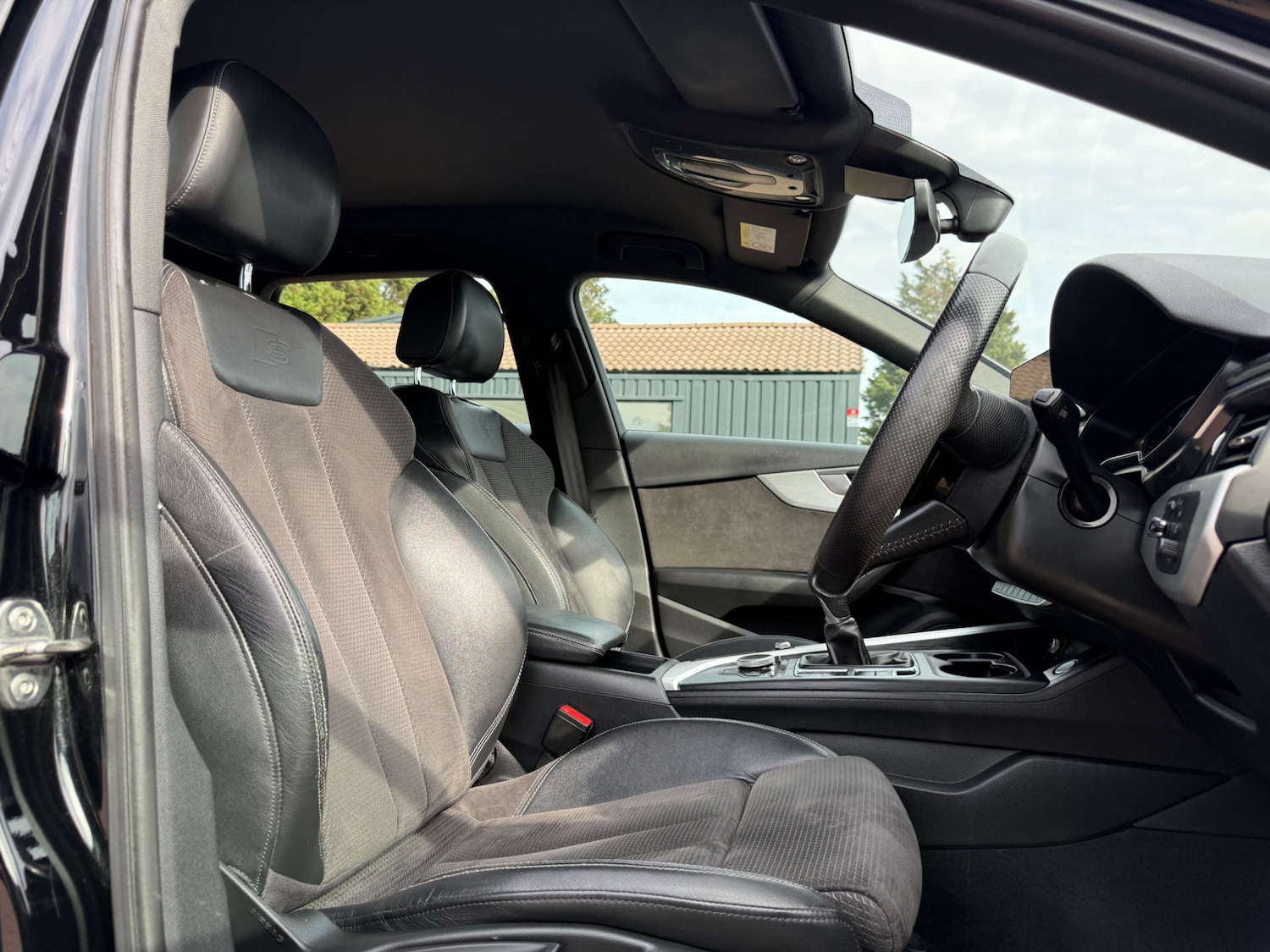 Used Audi A4 2017 for sale - 76056637: Photo 29