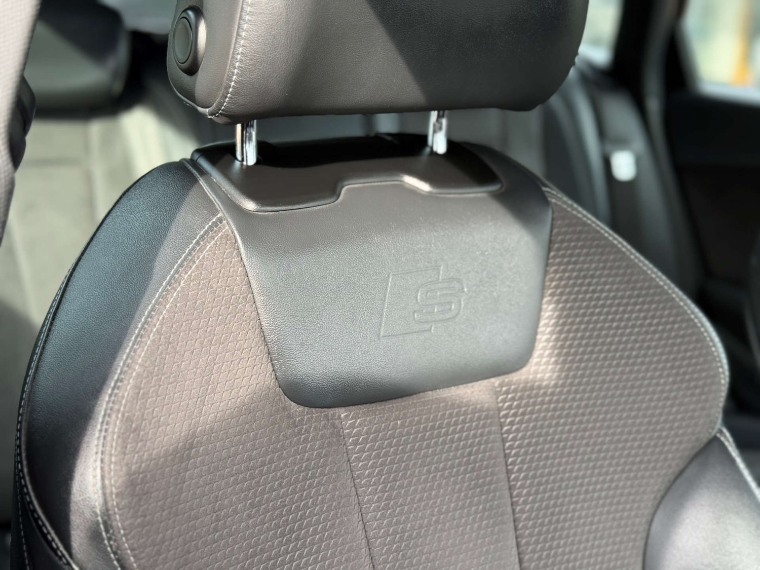 Used Audi A4 2017 for sale - 76056637: Photo 31