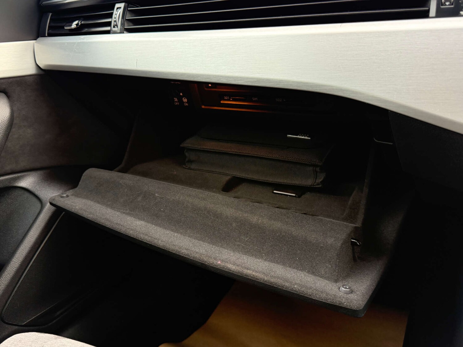 Used Audi A4 2017 for sale - 76056637: Photo 43