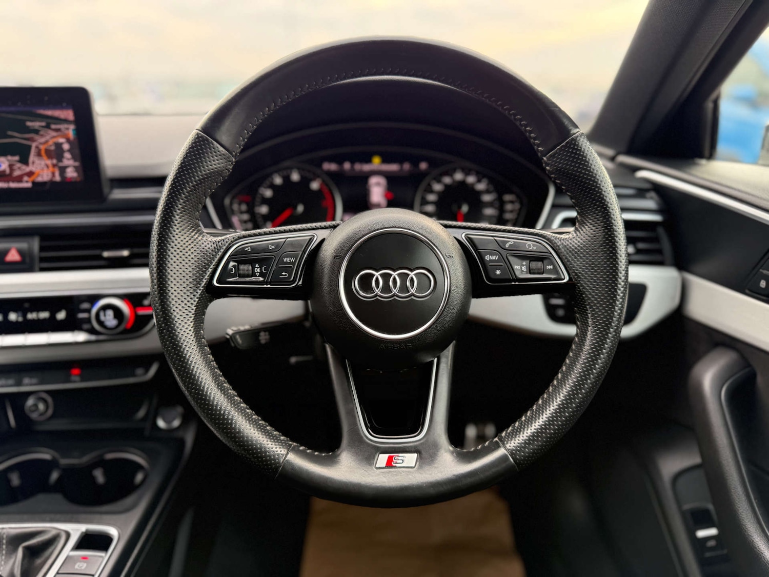 Used Audi A4 2017 for sale - 76056637: Photo 44