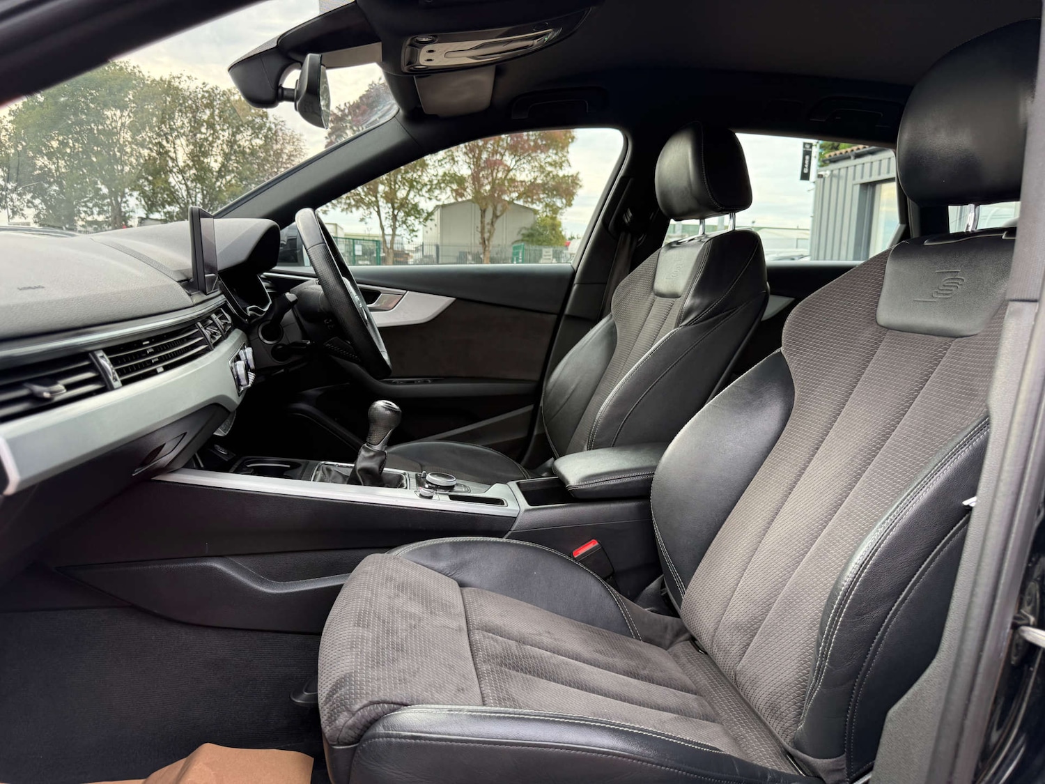 Used Audi A4 2017 for sale - 76056637: Photo 51