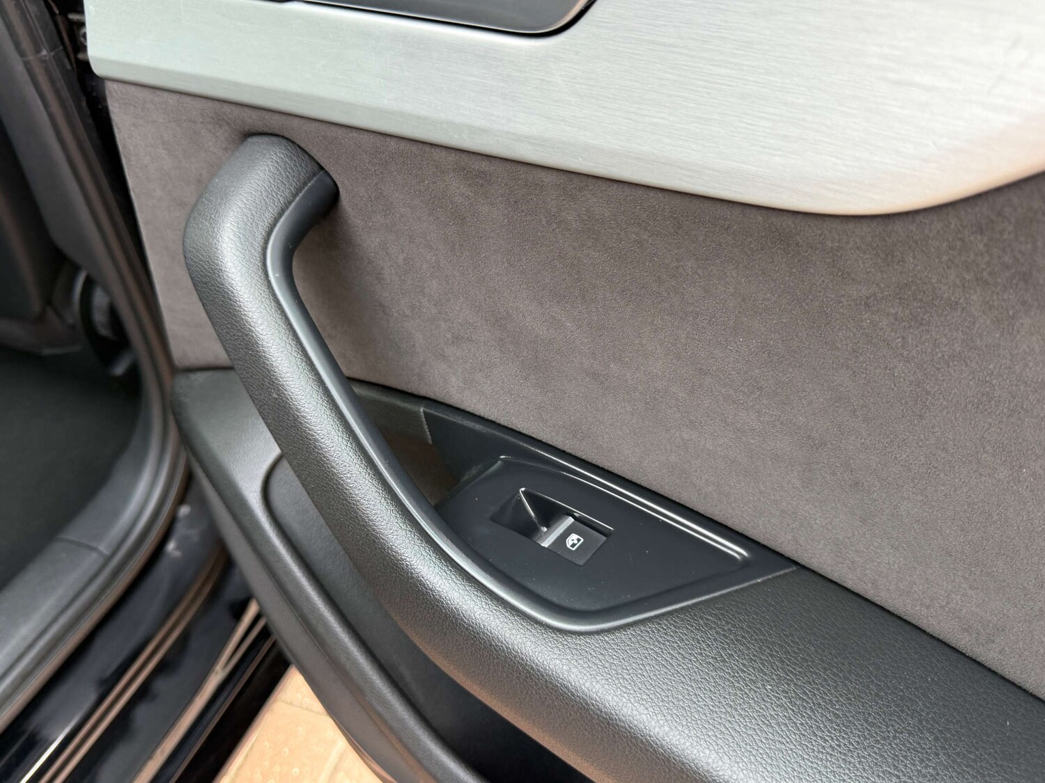 Used Audi A4 2017 for sale - 76056637: Photo 93