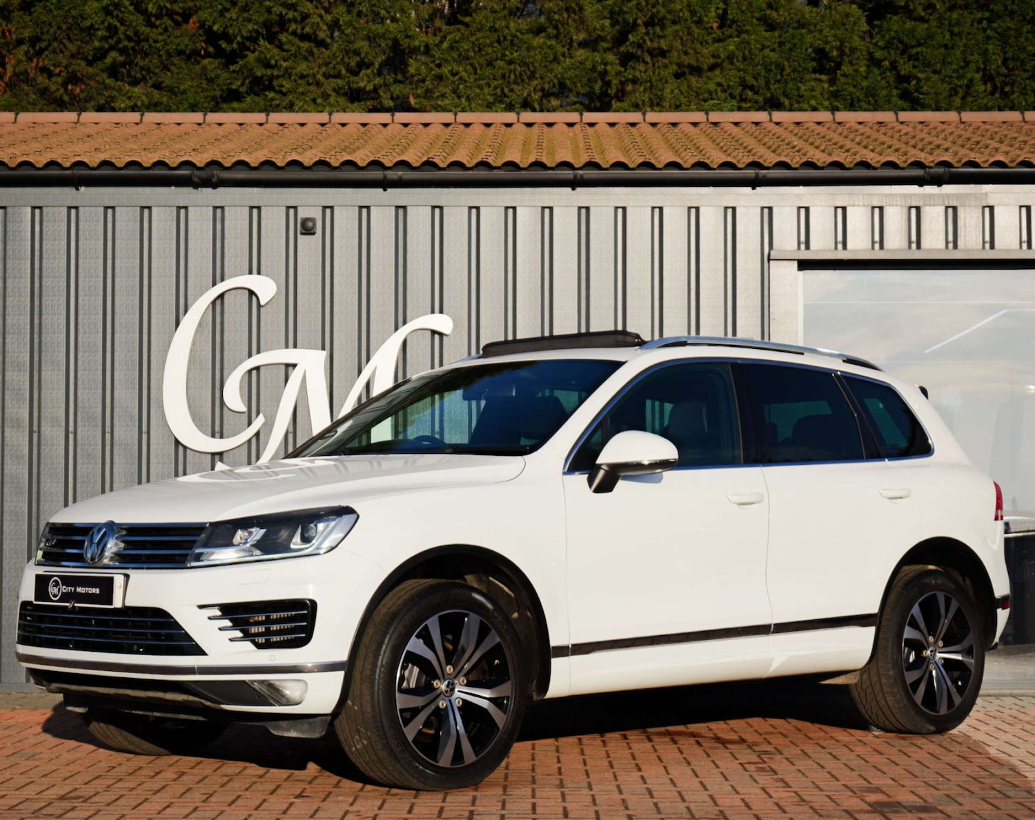 Used Volkswagen Touareg 2015 for sale - 76706747: Photo 1