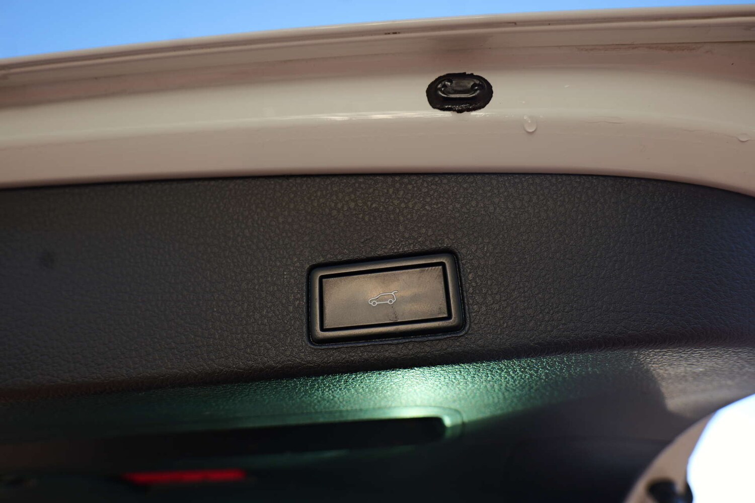 Used Volkswagen Touareg 2015 for sale - 76706747: Photo 19