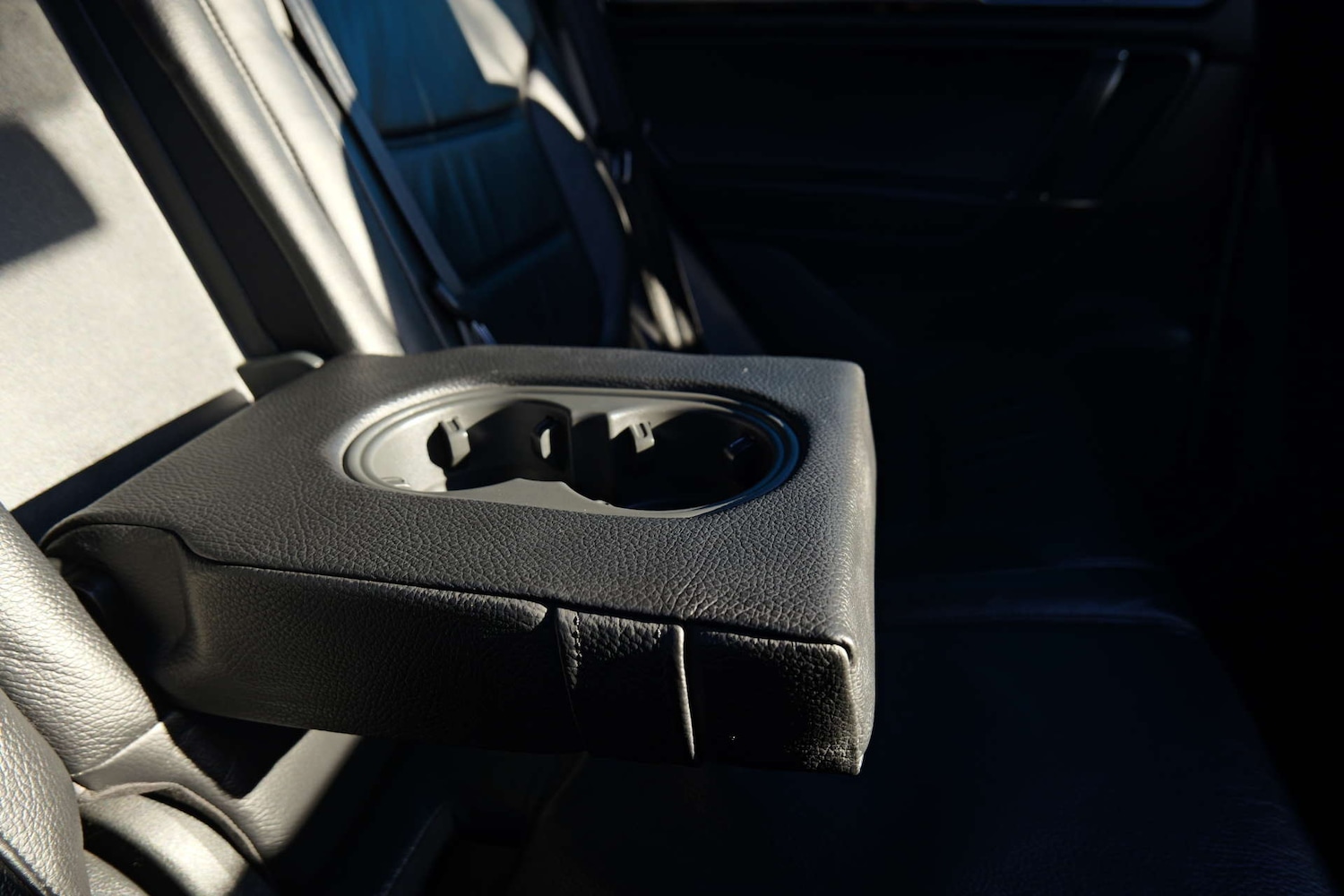 Used Volkswagen Touareg 2015 for sale - 76706747: Photo 38