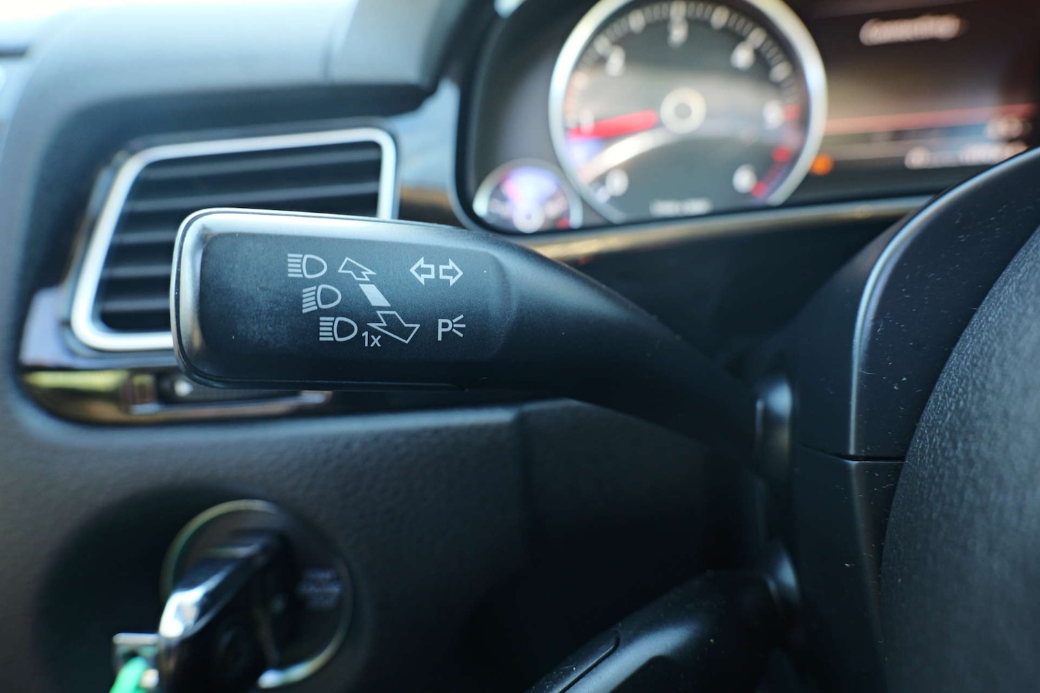 Used Volkswagen Touareg 2015 for sale - 76706747: Photo 43