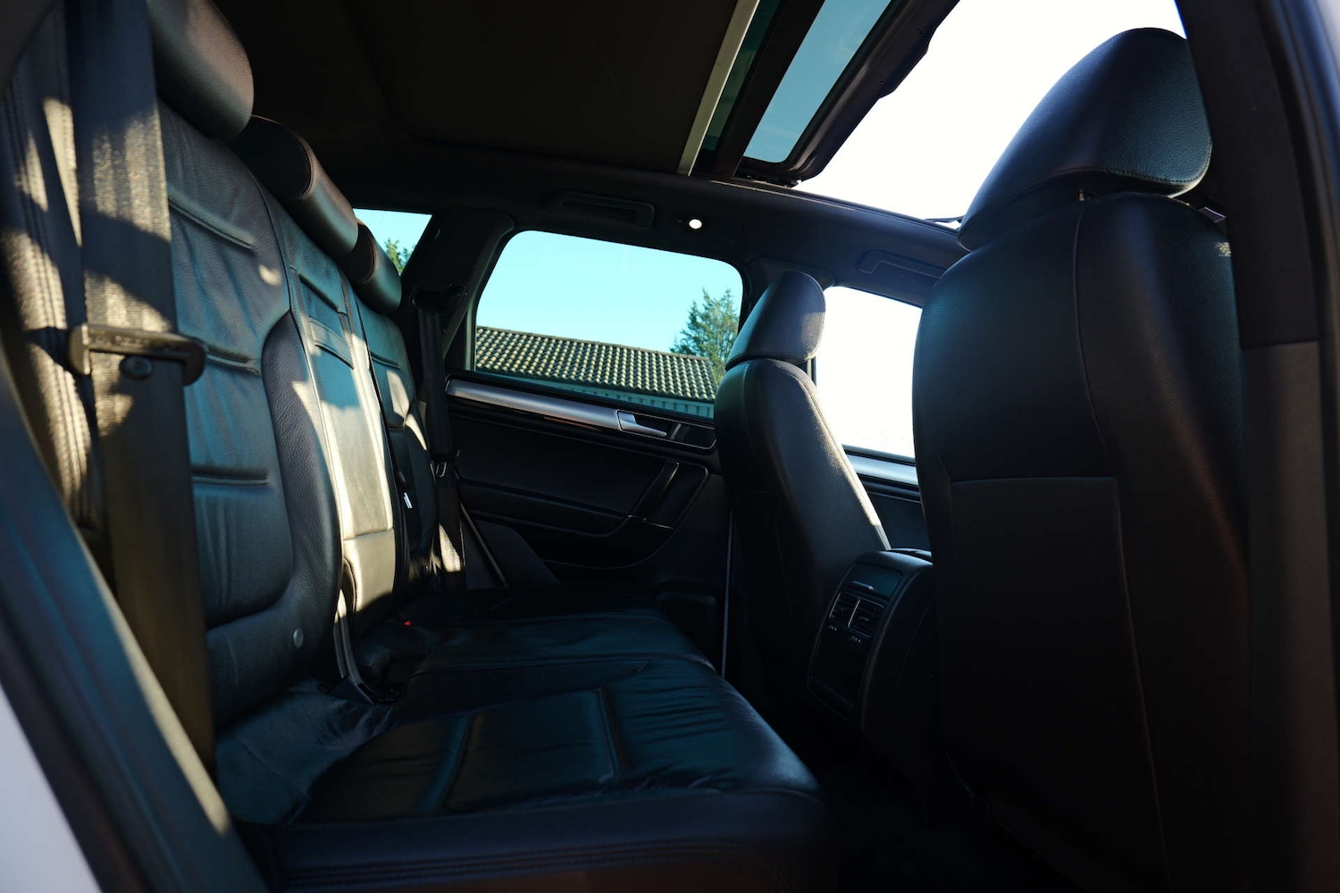 Used Volkswagen Touareg 2015 for sale - 76706747: Photo 56