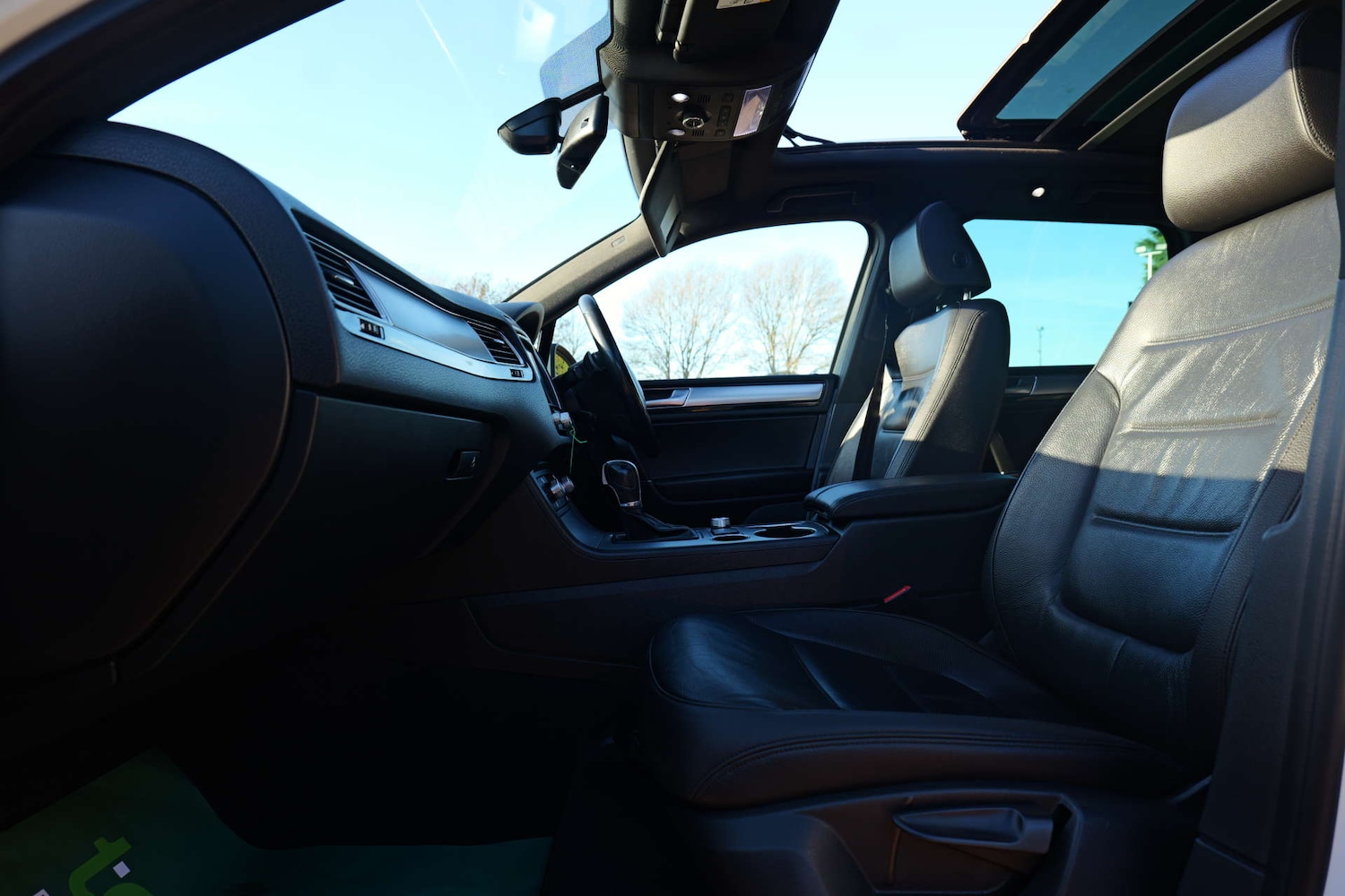 Used Volkswagen Touareg 2015 for sale - 76706747: Photo 63