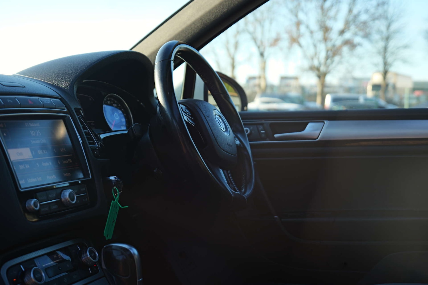 Used Volkswagen Touareg 2015 for sale - 76706747: Photo 67