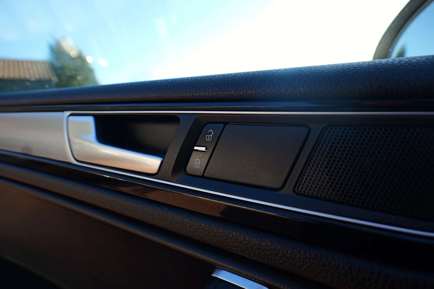 Used Volkswagen Touareg 2015 for sale - 76706747: Photo 81