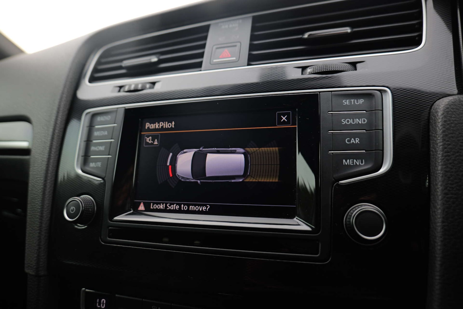 Used Volkswagen Golf 2014 for sale - 77159484: Photo 32