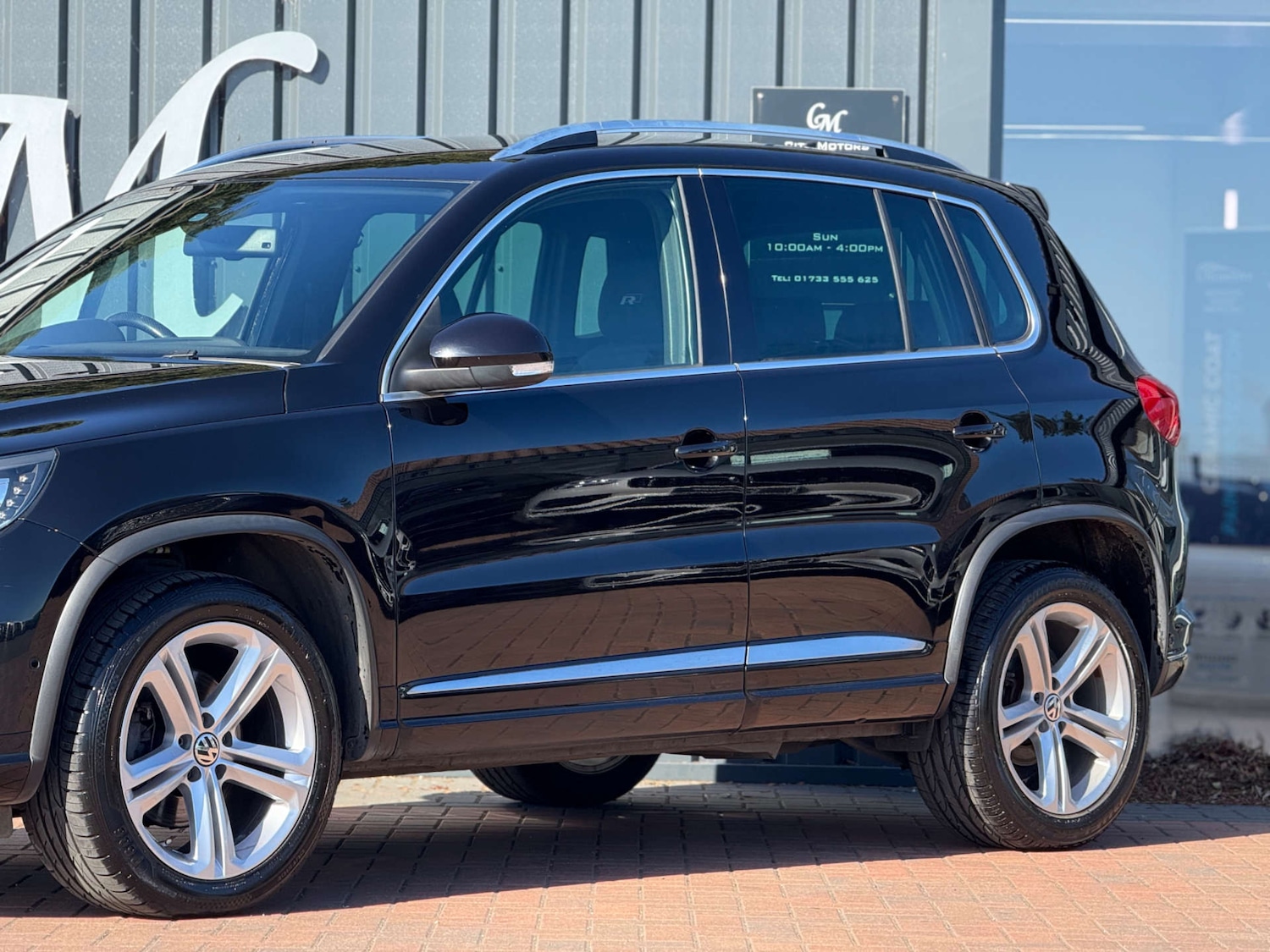 Used Volkswagen Tiguan 2015 for sale - 76159806: Photo 2