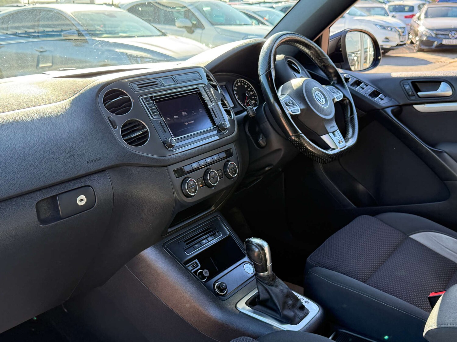 Used Volkswagen Tiguan 2015 for sale - 76159806: Photo 49