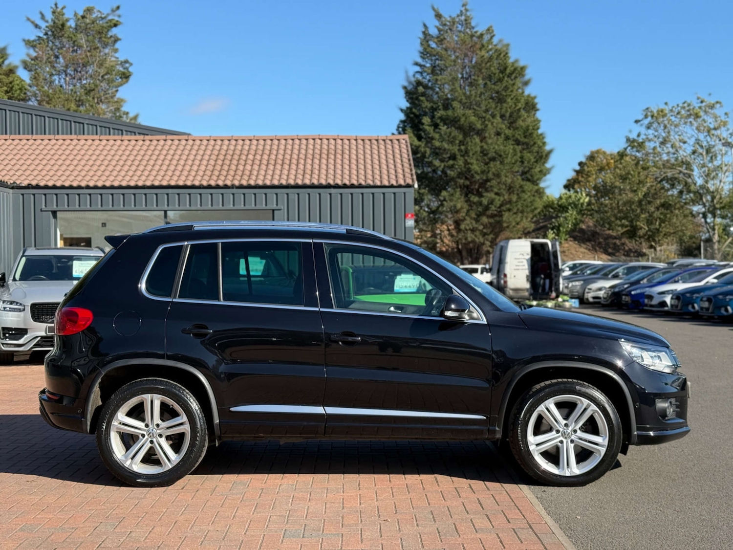 Used Volkswagen Tiguan 2015 for sale - 76159806: Photo 5