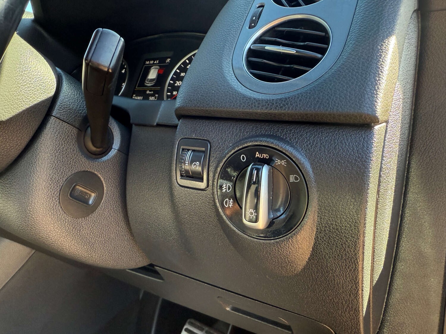 Used Volkswagen Tiguan 2015 for sale - 76159806: Photo 56