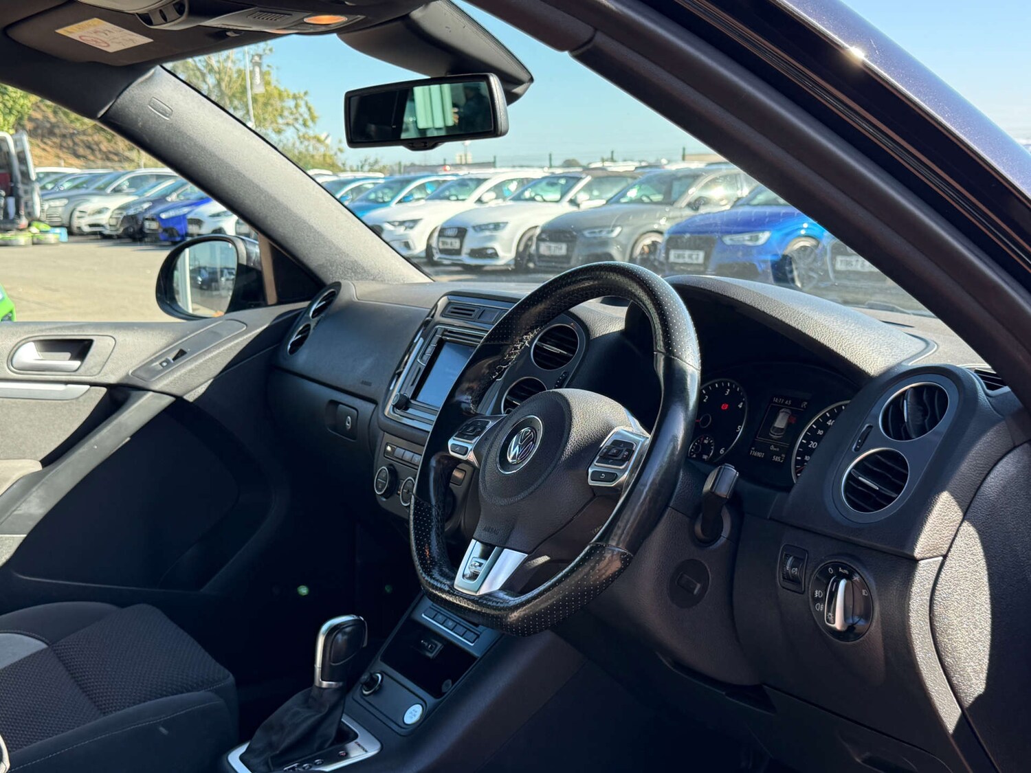 Used Volkswagen Tiguan 2015 for sale - 76159806: Photo 59