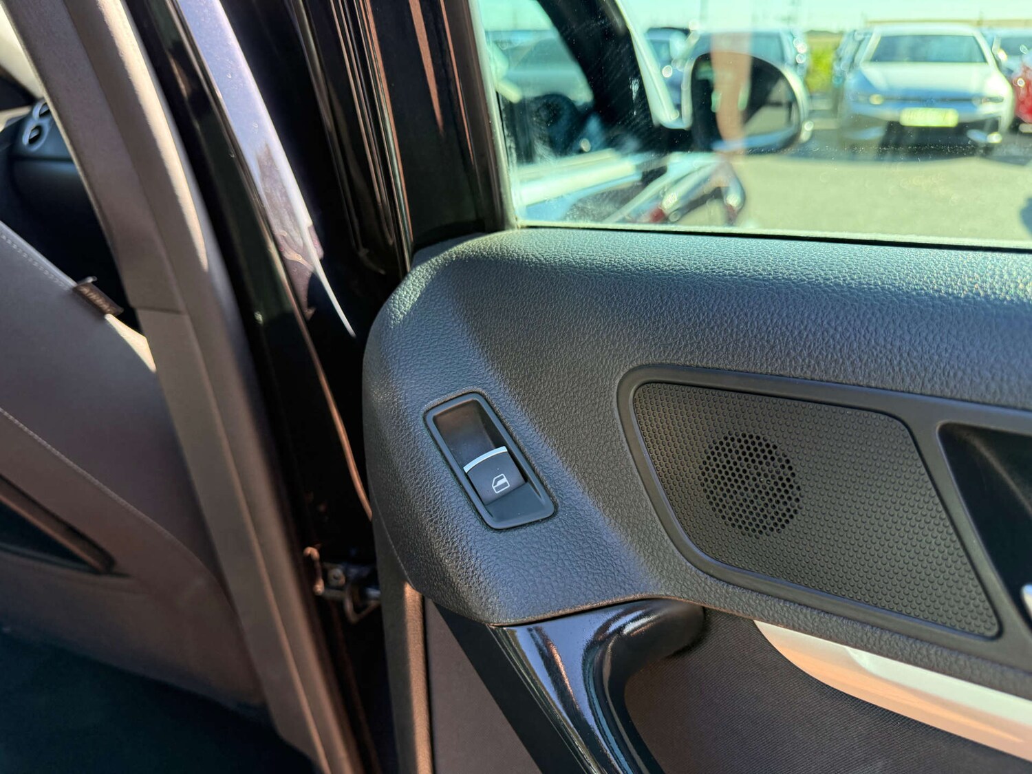 Used Volkswagen Tiguan 2015 for sale - 76159806: Photo 75