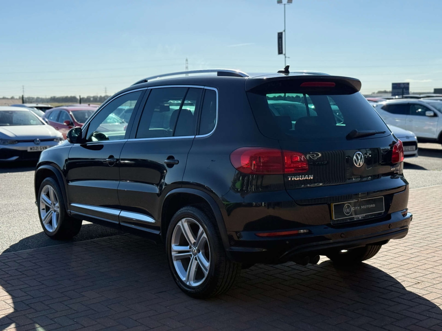 Used Volkswagen Tiguan 2015 for sale - 76159806: Photo 8