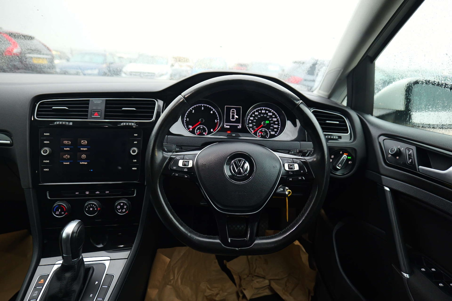 Used Volkswagen Golf 2017 for sale - 77172458: Photo 42