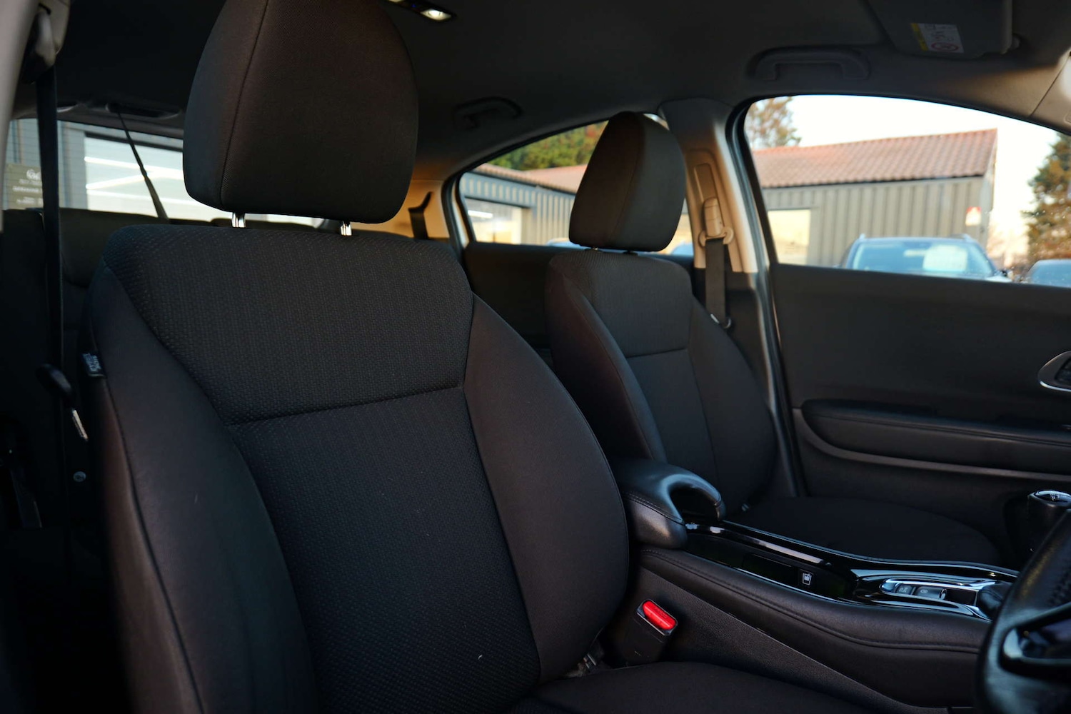 Used Honda HR-V 2017 for sale - 76653990: Photo 20