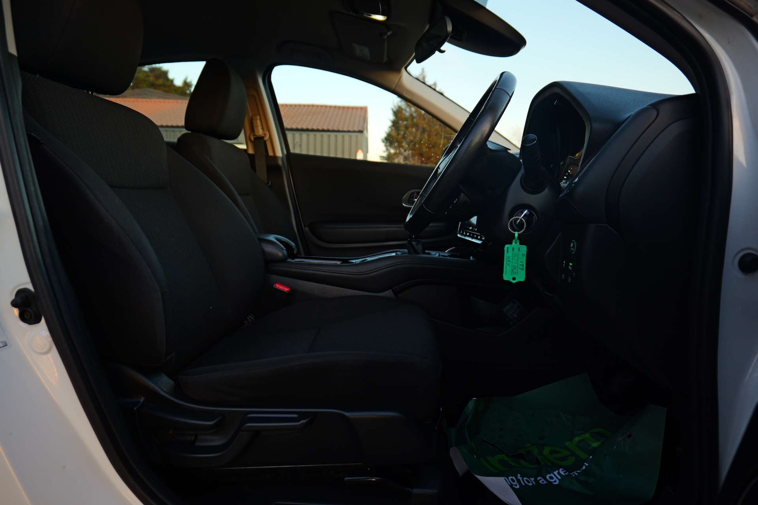 Used Honda HR-V 2017 for sale - 76653990: Photo 21