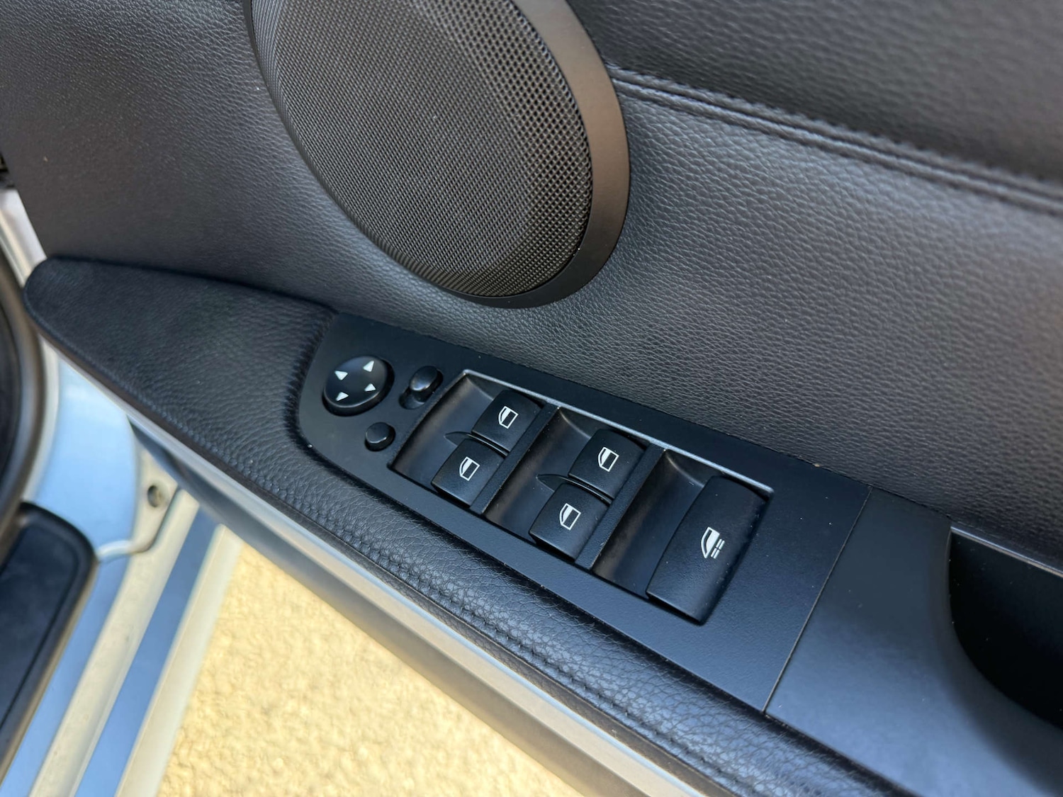 Used BMW 3 Series 2012 for sale - 75870888: Photo 31