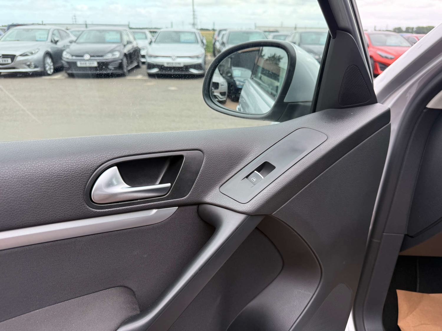 Used Volkswagen Tiguan 2016 for sale - 76601914: Photo 89