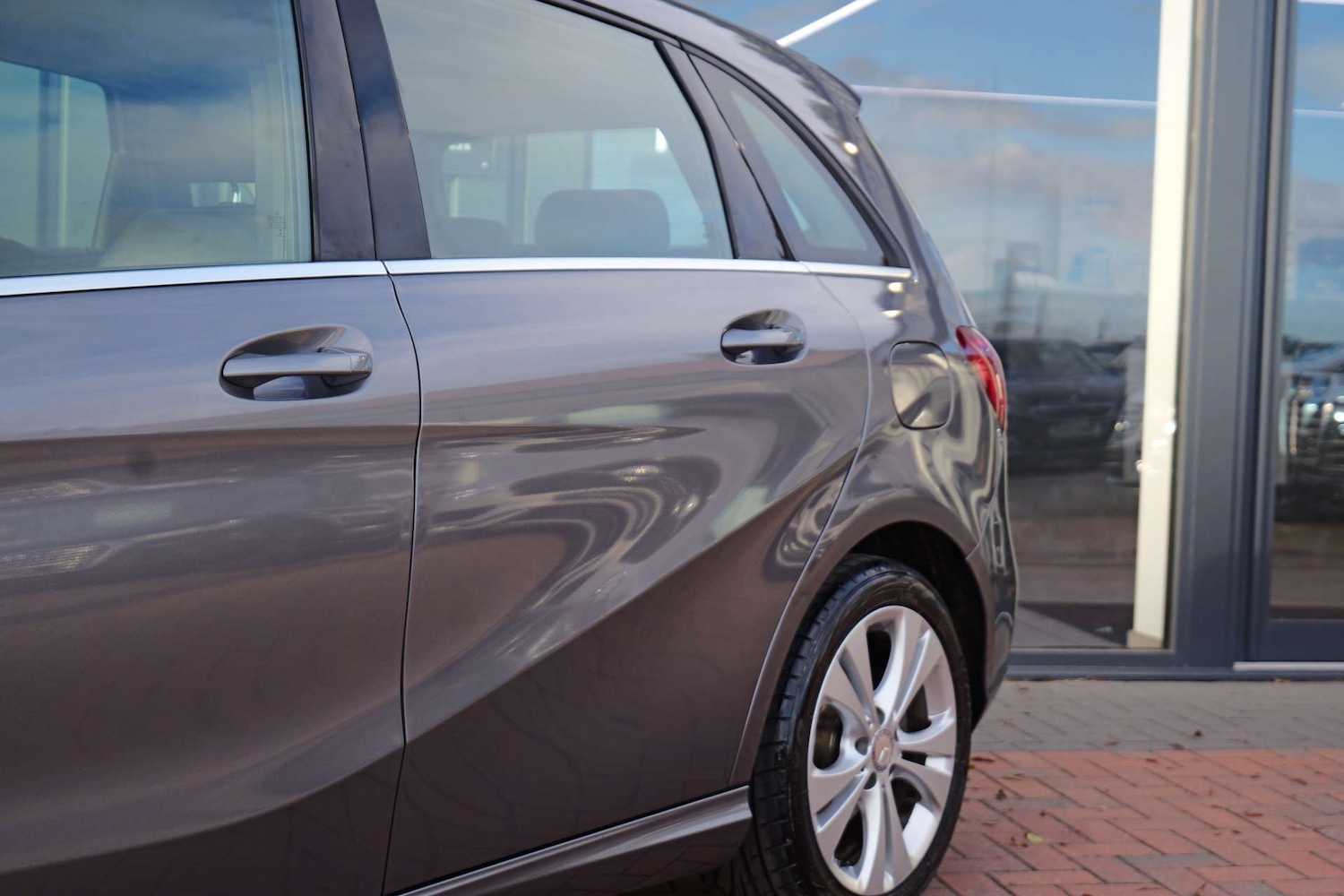 Used Mercedes-Benz B Class 2015 for sale - 76382742: Photo 3