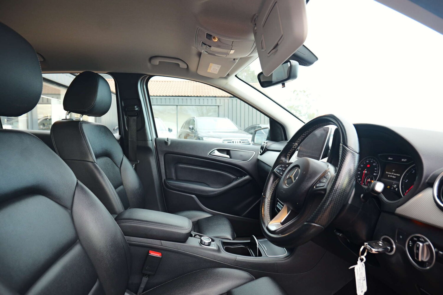 Used Mercedes-Benz B Class 2015 for sale - 76382742: Photo 35