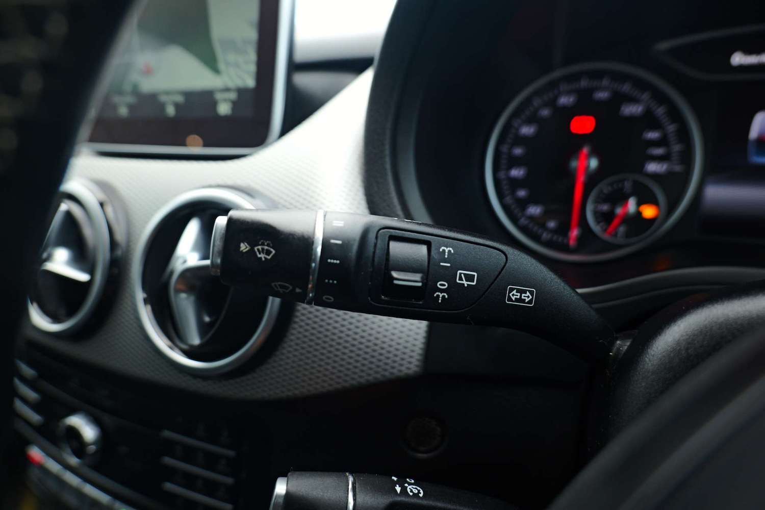 Used Mercedes-Benz B Class 2015 for sale - 76382742: Photo 51