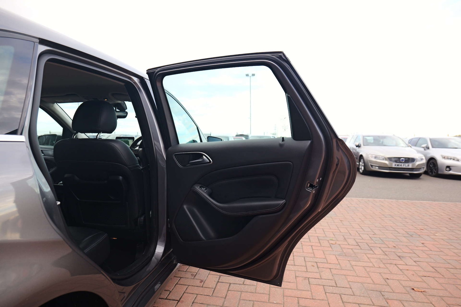 Used Mercedes-Benz B Class 2015 for sale - 76382742: Photo 59