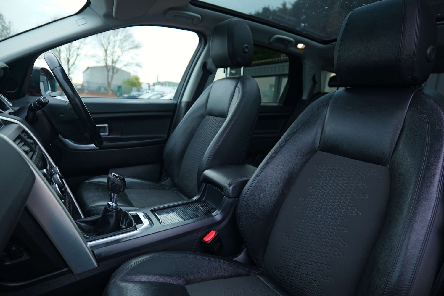 Used Land Rover Discovery Sport 2015 for sale - 76412614: Photo 30