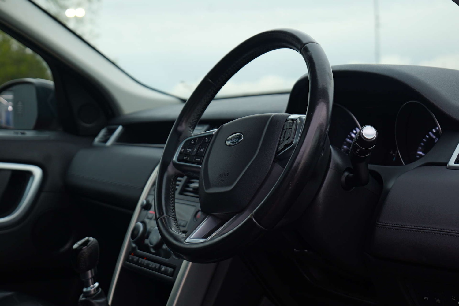 Used Land Rover Discovery Sport 2015 for sale - 76412614: Photo 52