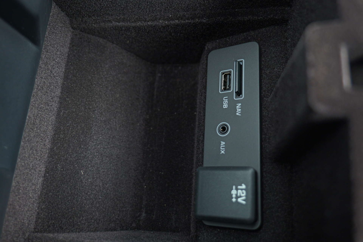 Used Land Rover Discovery Sport 2015 for sale - 76412614: Photo 64