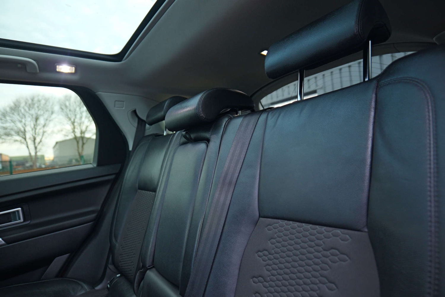 Used Land Rover Discovery Sport 2015 for sale - 76412614: Photo 80