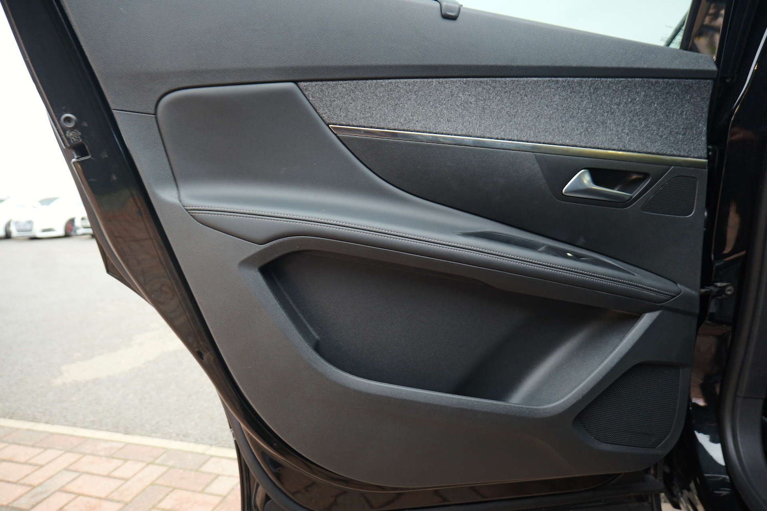 Used Peugeot 5008 2018 for sale - 77245610: Photo 52