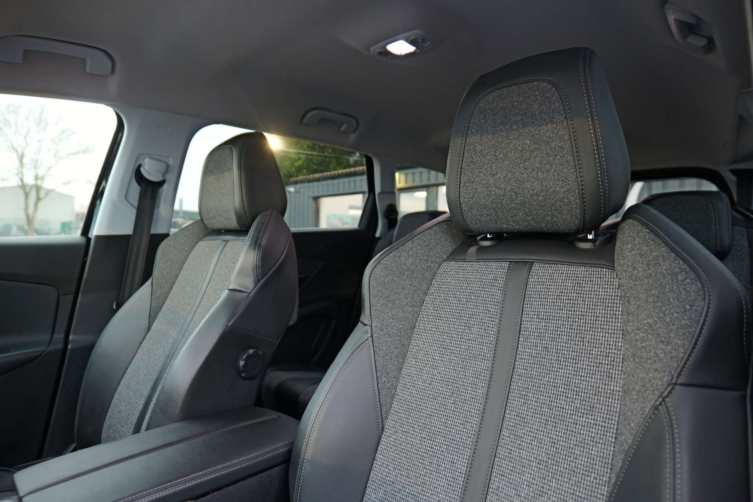 Used Peugeot 5008 2018 for sale - 77245610: Photo 54