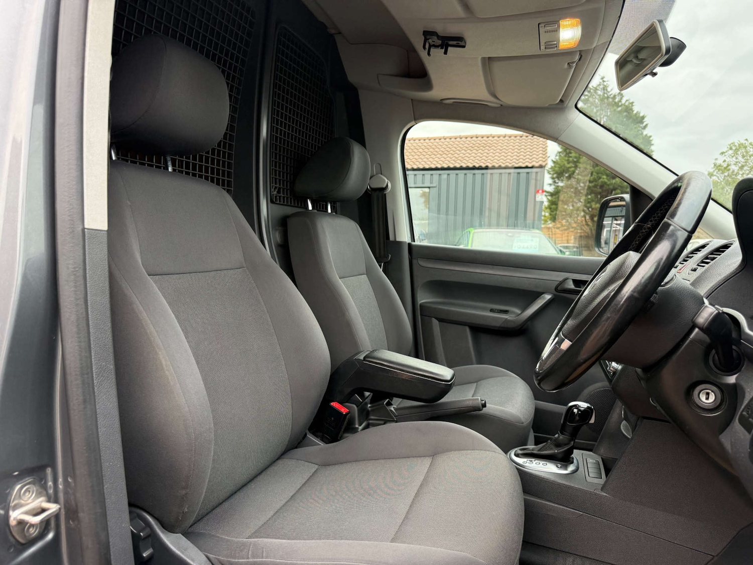 Used Volkswagen Caddy 2015 for sale - 76077950: Photo 30