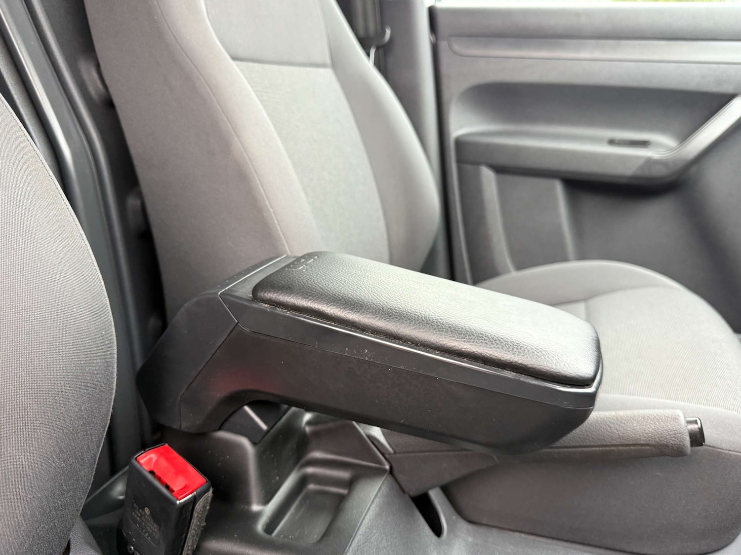 Used Volkswagen Caddy 2015 for sale - 76077950: Photo 32