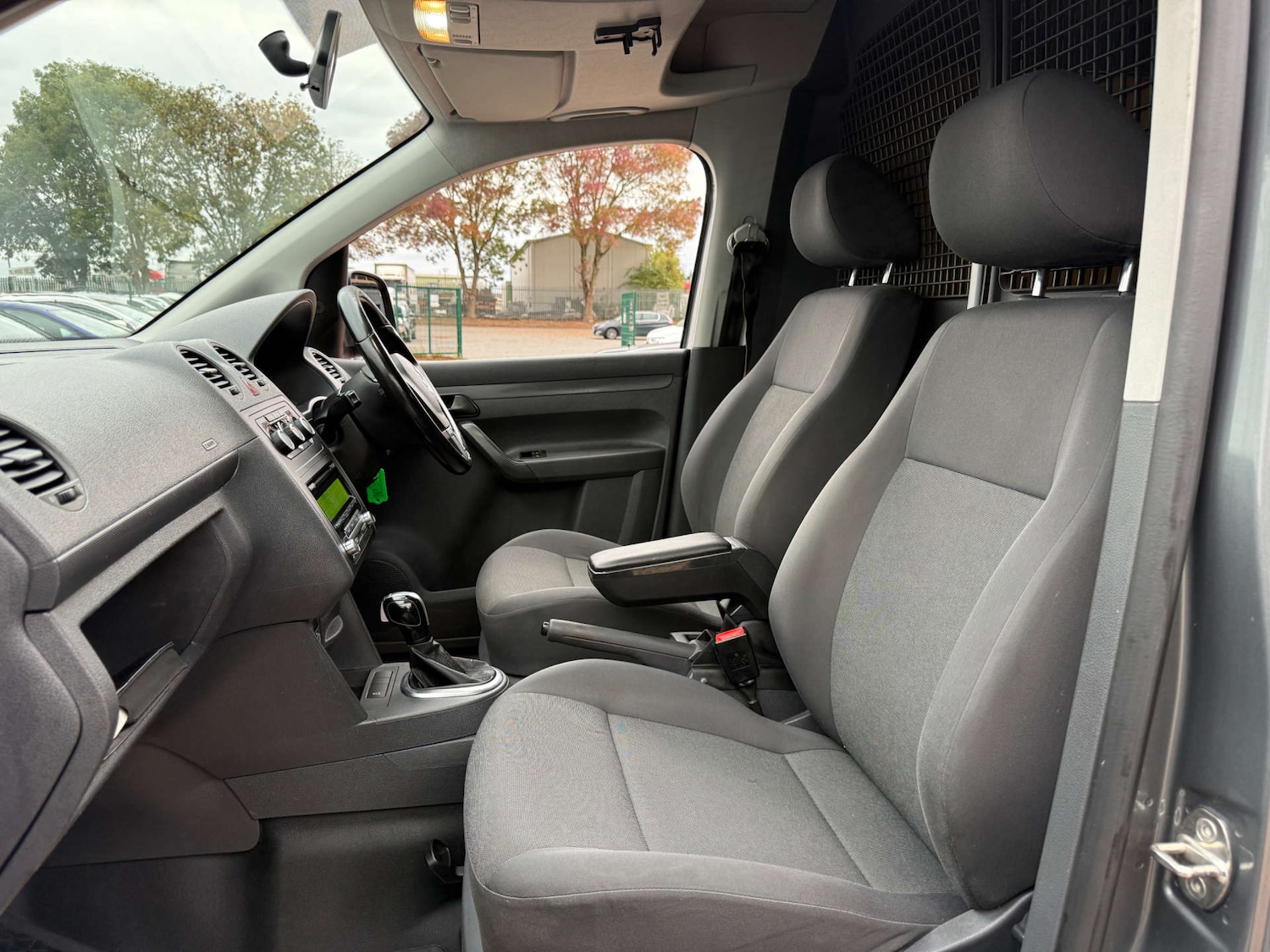 Used Volkswagen Caddy 2015 for sale - 76077950: Photo 38