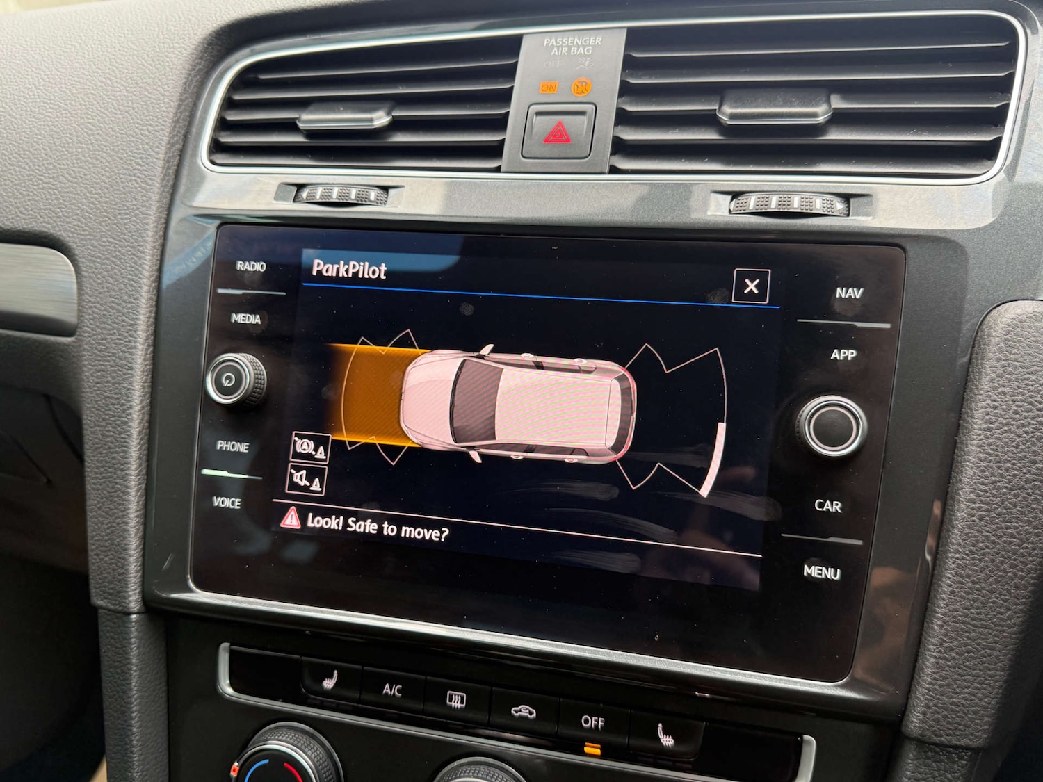 Used Volkswagen Golf 2019 for sale - 76027741: Photo 34