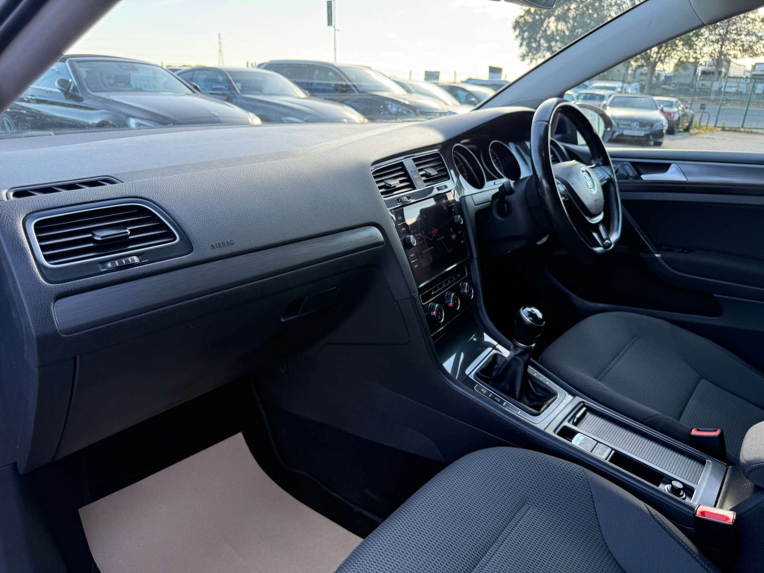 Used Volkswagen Golf 2019 for sale - 76027741: Photo 84