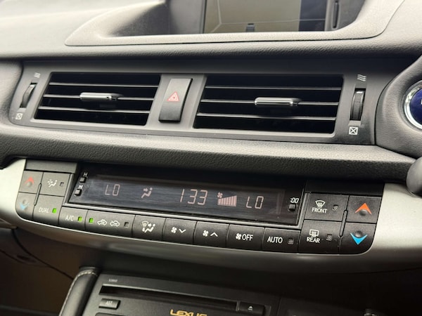 Used Lexus CT 2013 for sale - 75262236: Photo 64