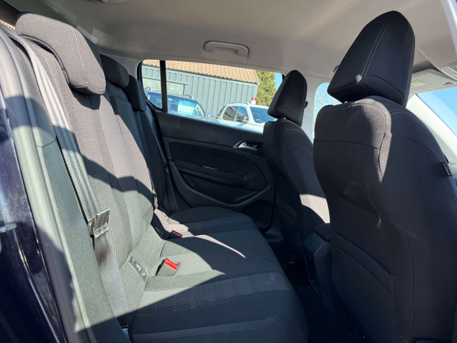 Used Peugeot 308 2016 for sale - 76651417: Photo 12