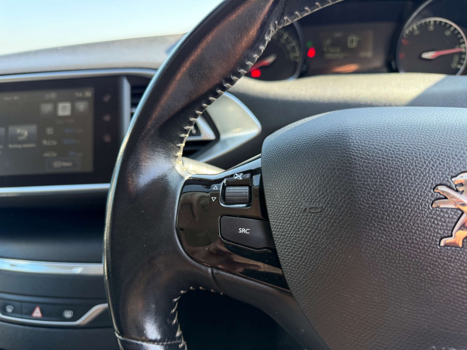 Used Peugeot 308 2016 for sale - 76651417: Photo 43