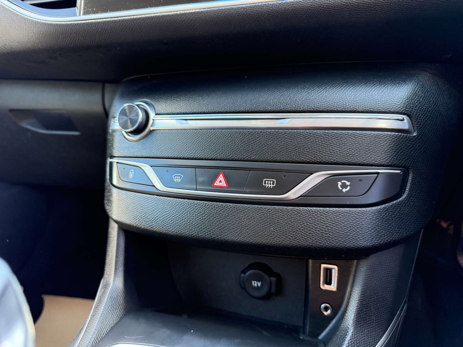 Used Peugeot 308 2016 for sale - 76651417: Photo 44