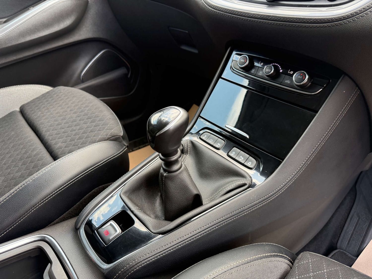 Used Vauxhall Grandland X 2019 for sale - 76601924: Photo 16