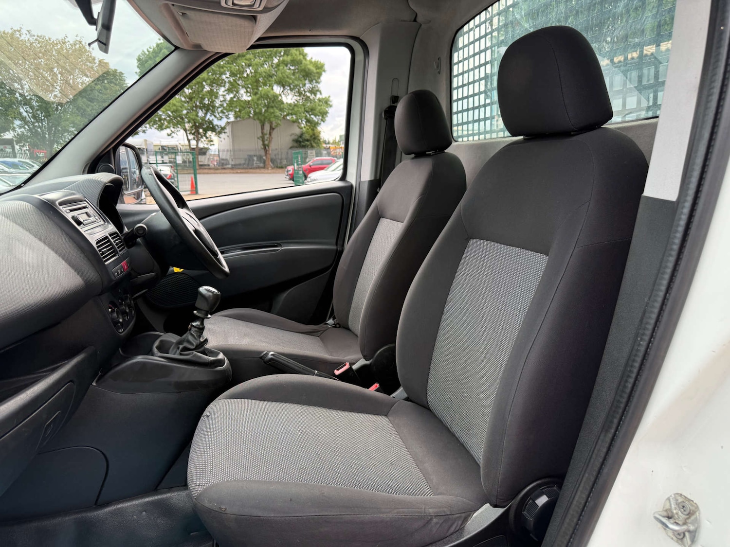 Used Fiat Doblo 2015 for sale - 76278060: Photo 22