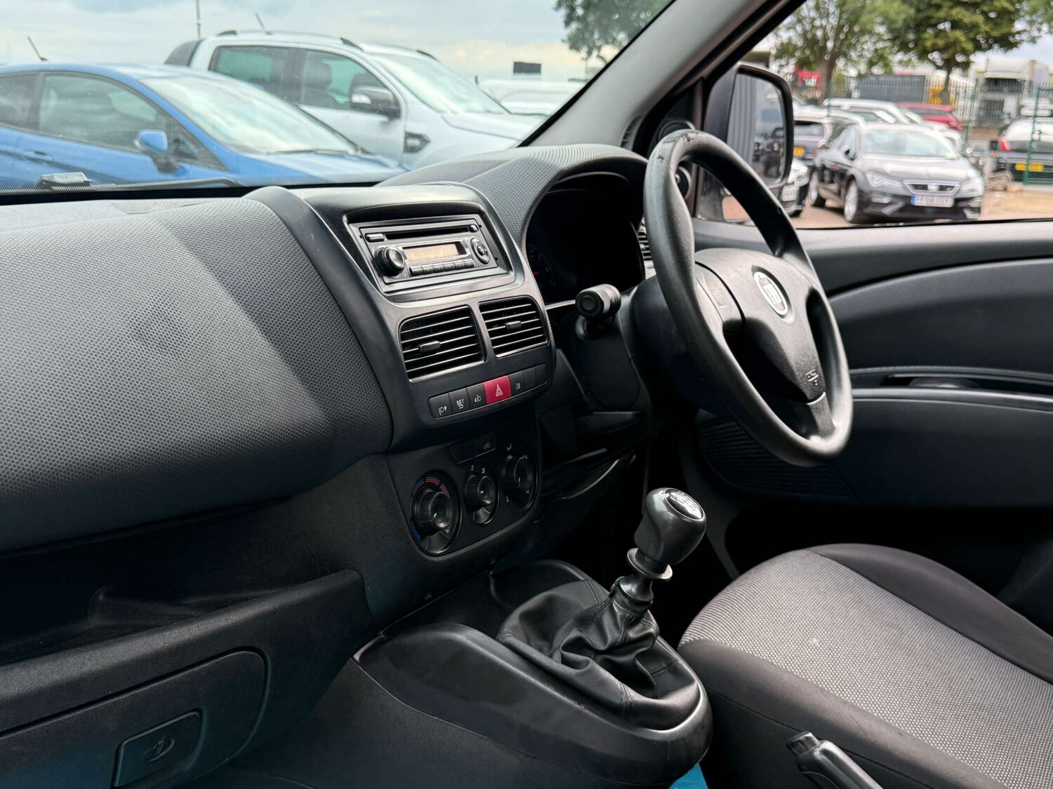 Used Fiat Doblo 2015 for sale - 76278060: Photo 23